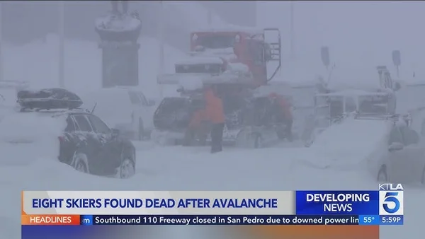 Capture d'écran du journal télévisé KTLA rapportant la mort de huit skieurs dans une avalanche en Californie