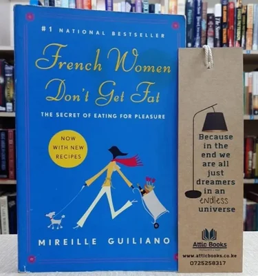 Margot Robbie at an event, recalling a co-star gave her a weight-loss book as a gift.