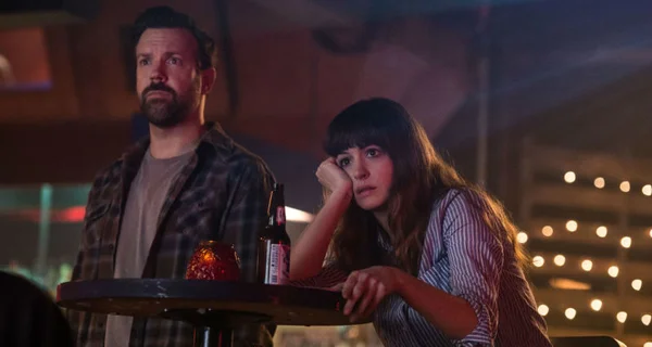 Affiche française e-Cinéma du film Colossal avec Anne Hathaway