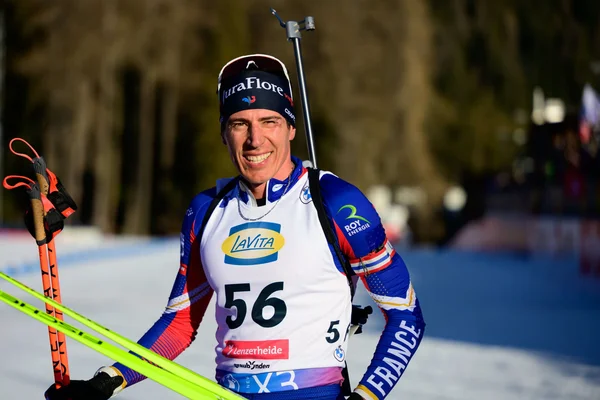 Quentin Fillon Maillet en tenue tricolore lors des Championnats du monde de biathlon.