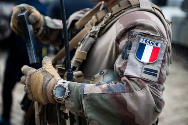 Vérité sur la rumeur des 25 000 soldats français pour 2026