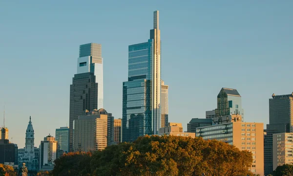 Global real estate tokenization market trends graph showing regional adoption and growth metrics