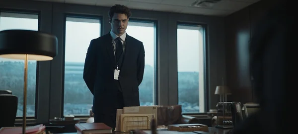 Noah Centineo as Owen Hendricks in Season 2 of 'The Recruit'