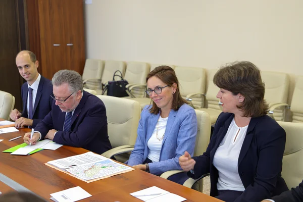 13.09.2019 Întrevederea Președintelui Fracțiunii PDM, Dumitru Diacov, cu Amelie de Montchalin, Secretar de Stat pentru Afaceri Europene în cadrul Guvernului Francez