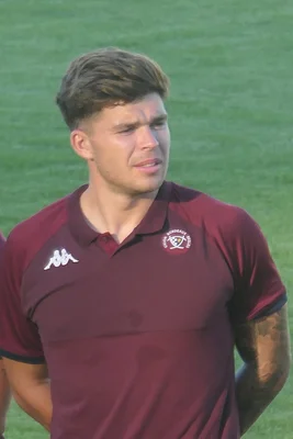 Matthieu Jalibert, demi d'ouverture du XV de France, qui déclare forfait pour le match contre l'Italie