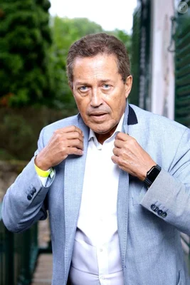 Georges Fenech pose lors d'une séance de portrait à Paris, France, le 31 août 2025. Photo par VIM/ABACAPRESS.COM