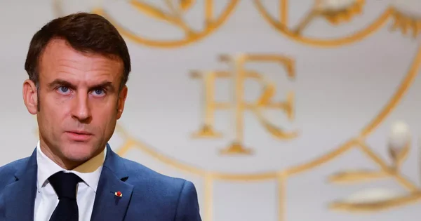 Emmanuel Macron lors de l'annonce de son rendez-vous avec la nation en janvier 2024.