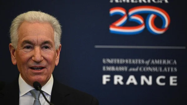 Crise diplomatique : Paris sanctionne l'ambassadeur US