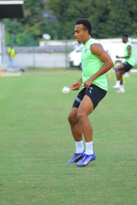 Guéla Doué : l'aîné des Doué qui sort de l'ombre pour briller