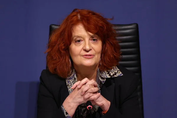 La procureure de Paris invite les victimes potentielles de l'affaire Epstein à témoigner.