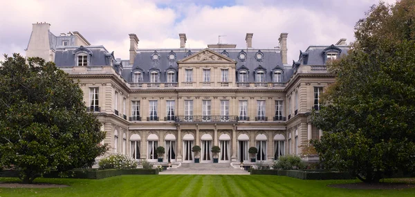L'Hôtel de Pontalba, résidence de l'ambassadeur des États-Unis en France à Paris.
