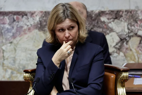 Yaël Braun-Pivet, présidente de l'Assemblée nationale, qui ne veut plus voir Raphaël Arnault à l'Assemblée