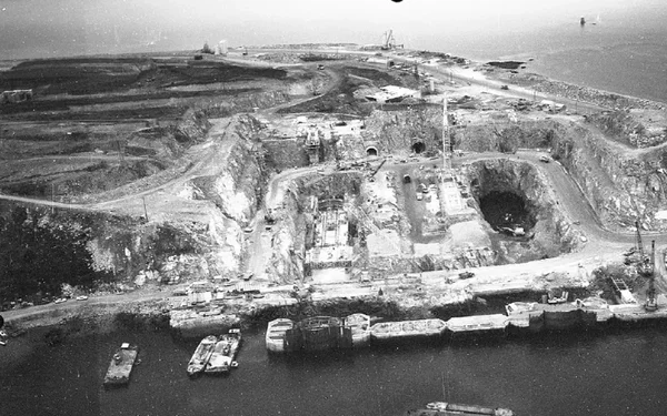 Il y a 50 ans, le chantier titanesque de l'Ile Longue | Le Télégramme
