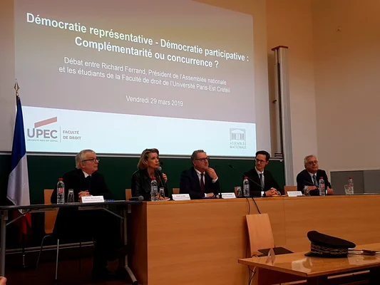 Débat entre Richard Ferrand, Président de l'Assemblée nationale et les étudiants de l'UPEC droit animé par Anne Levade