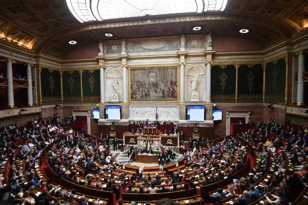 Vue intérieure de l'hémicycle de l'Assemblée nationale