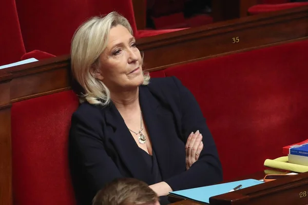 Présidentielle 2027 : Marine Le Pen affirme qu'elle ne fera pas campagne si elle doit porter un bracelet électronique