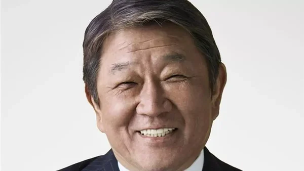 Toshimitsu Motegi, responsable politique japonais, portrait officiel.