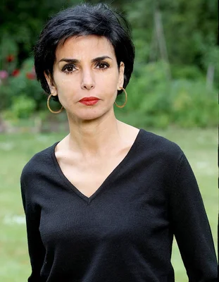 Rachida Dati en extérieur