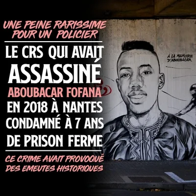 Échanges entre avocats dans un espace moderne lors du procès pour la mort d'Aboubacar Fofana à Nantes.