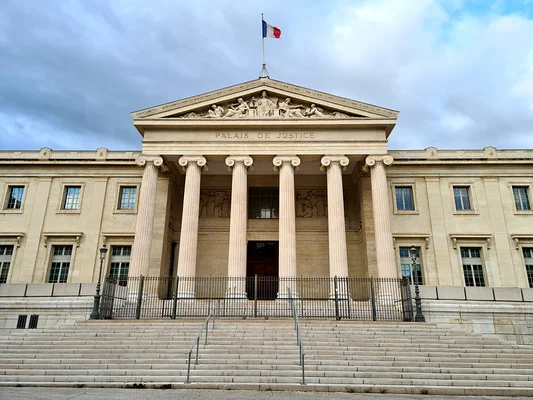 Le Palais de justice de Marseille, bâtiment néoclassique place Monthyon, siège du tribunal correctionnel.