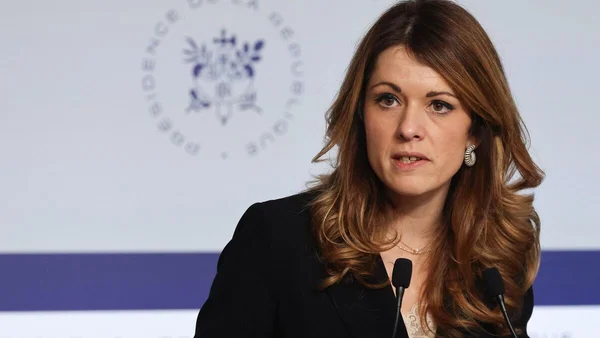 Maud Bregeon qualifie de « totalitaire et complotiste » le rapport de LFI avec la presse