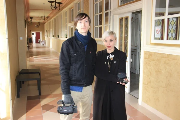 L'équipe The Believers tourne un reportage dans un château de Loire-Atlantique.