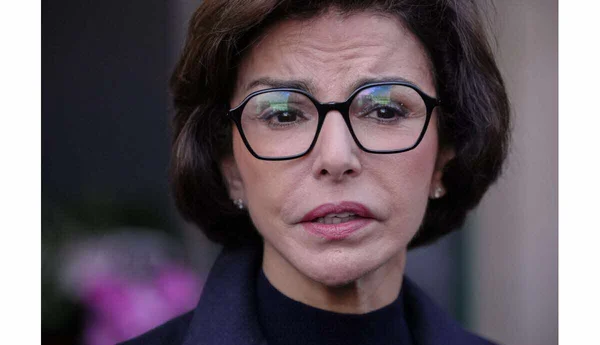 Rachida Dati en écharpe tricolore