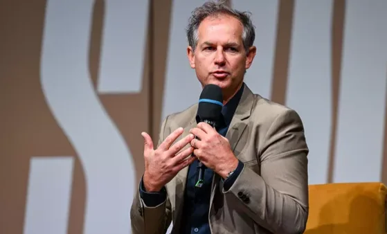 David Molina s'exprimant au micro lors de son audition par les sénateurs sur les JO 2030.