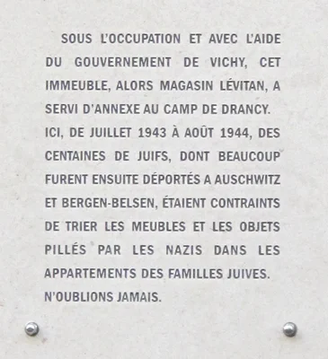 Vue aérienne de la Cité de la Muette, camp de transit de Drancy.