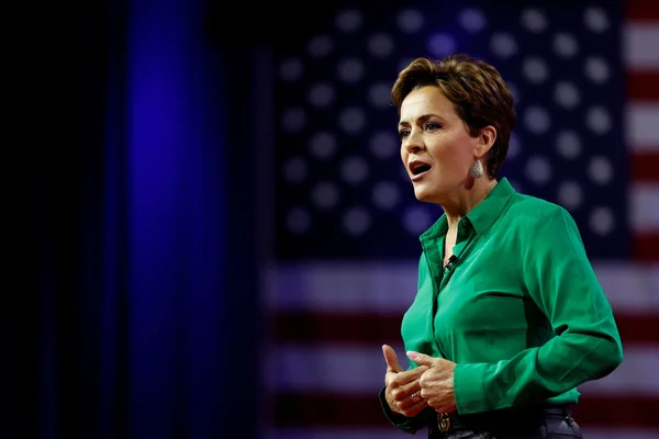 Kari Lake annonce officiellement sa candidature au Sénat en Arizona | CNN Politics