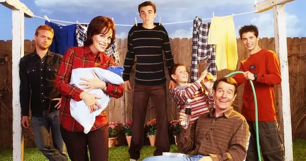 Frankie Muniz et ses frères sur le tournage de la nouvelle série Malcolm.