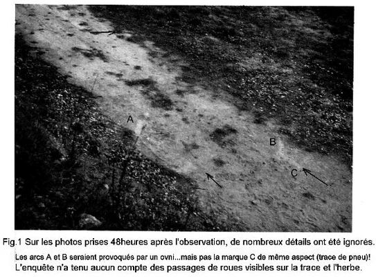 Les traces au sol annotées sur le chemin de l'incident OVNI.