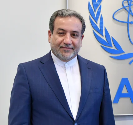 Seyed Abbas Araghchi au siège de l'AIEA à Vienne le 8 avril 2021.