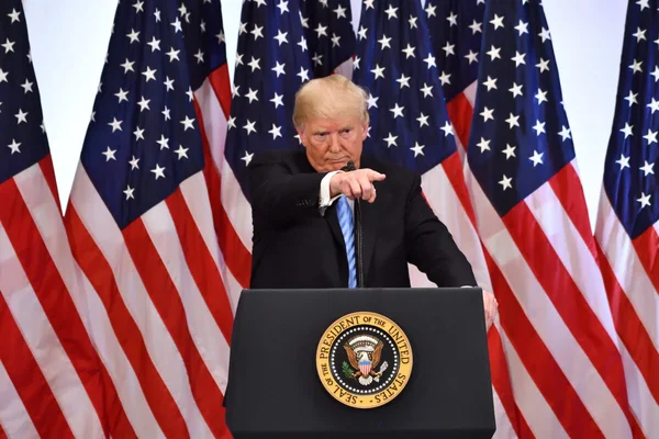 Guerre en Iran : Donald Trump menace de couper le commerce avec l'Espagne