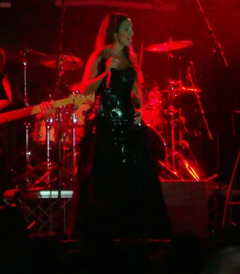 Hélène Ségara en concert en 2010 dans le Var.