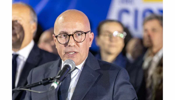 Graphique des résultats du premier tour à Nice : Éric Ciotti devance Christian Estrosi.