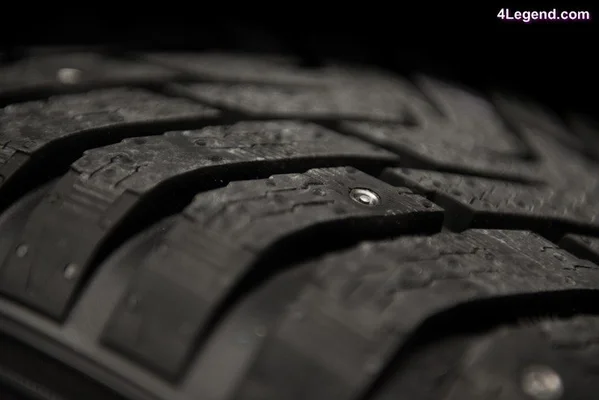 Nokian Tyres invente le premier premier pneu hiver au monde avec clous rétractables – 4Legend.com – AudiPassion.com