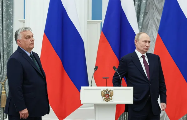 Viktor Orban et Vladimir Poutine lors d'une rencontre officielle.