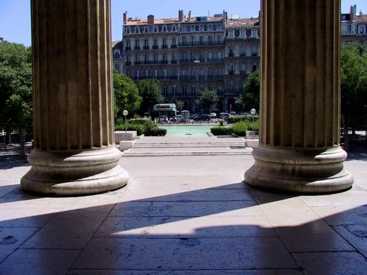 Forecourt of the Courthouse of Marseille.