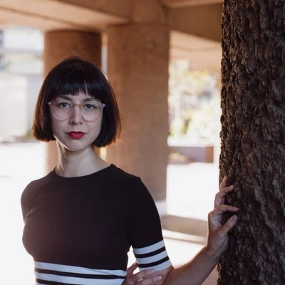 Kaliane Bradley, auteure du Ministère du Temps, portrait officiel.