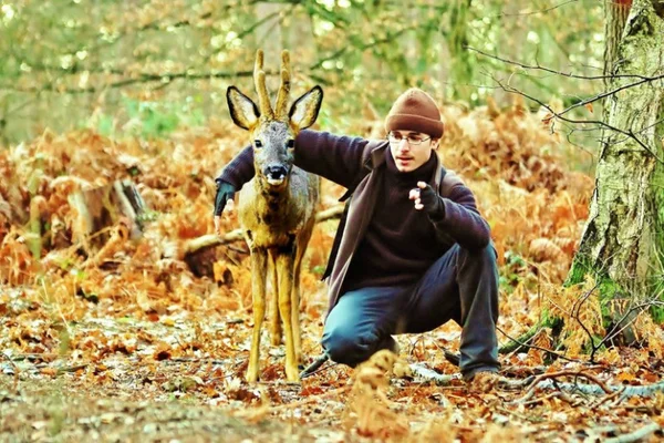 Geoffroy Delorme, l'homme qui a vécu 7 ans seul en forêt… au milieu des chevreuils !