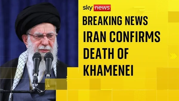 Un graphique de Sky News indiquant « BREAKING NEWS IRAN CONFIRMS DEATH OF KHAMENEI ».