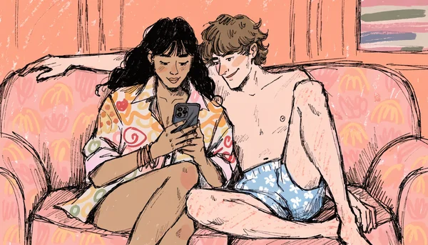 Deux personnes discutant calmement sur un canapé, l'une tient son téléphone et montre l'écran à l'autre qui hoche la tête, ambiance de confiance