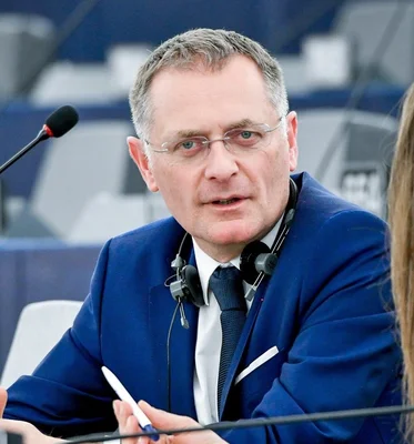 Philippe Juvin s'exprimant au Parlement Européen en 2019.