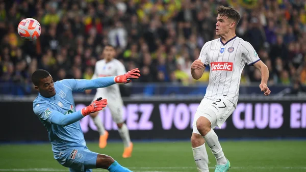 Image d'action lors de la finale opposant Nantes au Toulouse FC.