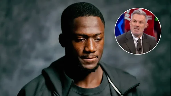 Ibrahima Konaté (6) du RB Leipzig luttant pour le ballon contre Davie Selke (27) de l'Hertha BSC en Bundesliga