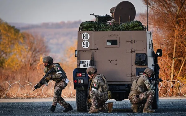 Soldats français lors d'une opération au Kurdistan, dans le contexte d'attaques de drones.