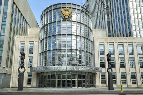 Le Palais de Justice Fédéral des États-Unis situé à Brooklyn.