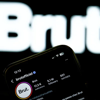 Le profil Instagram officiel de Brut. affiché sur un smartphone.