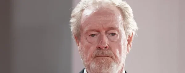 Portrait du réalisateur Ridley Scott.